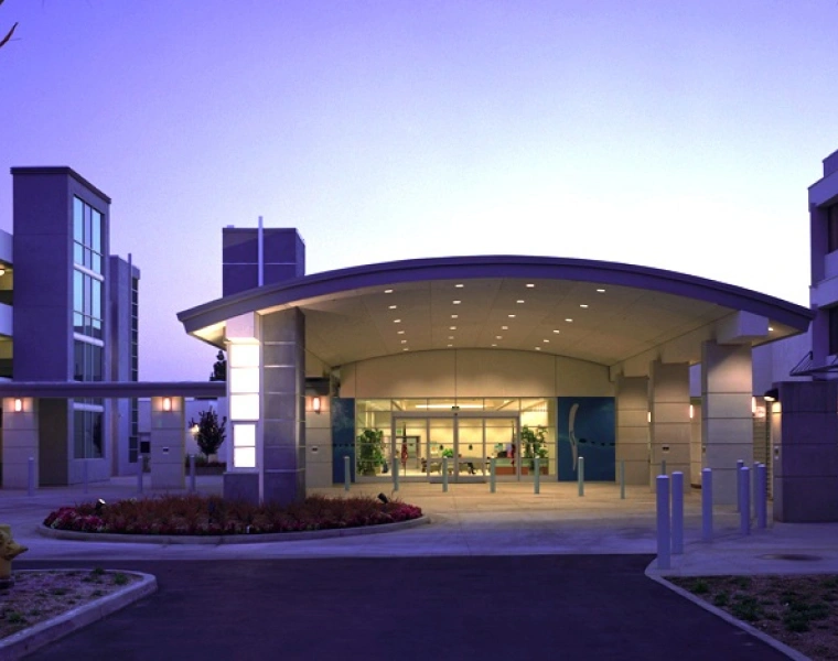 Mission Community Hospital building